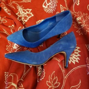BCBG blue suede pumps